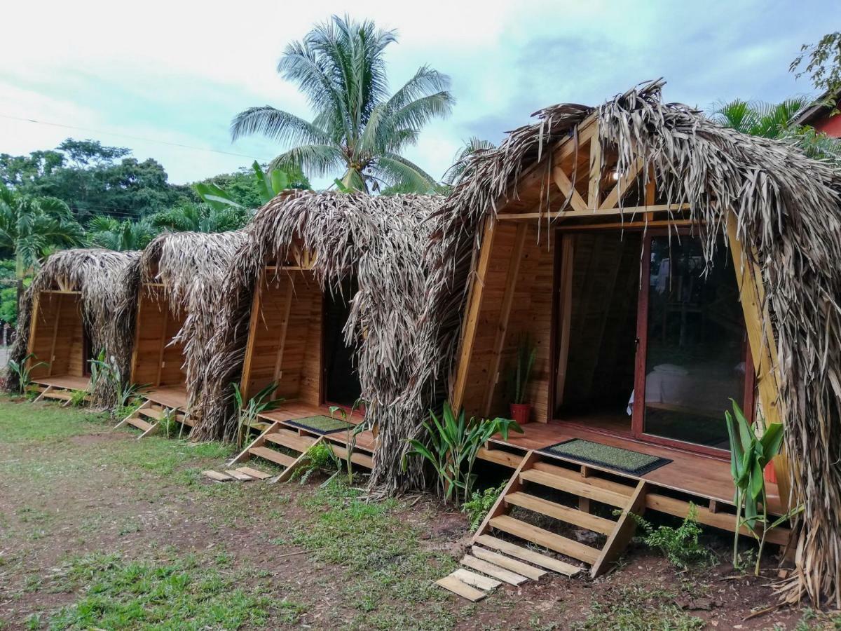 Bodhi Santa Catalina Hostel Bagian luar foto